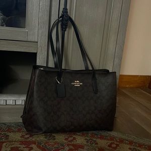 Coach tote